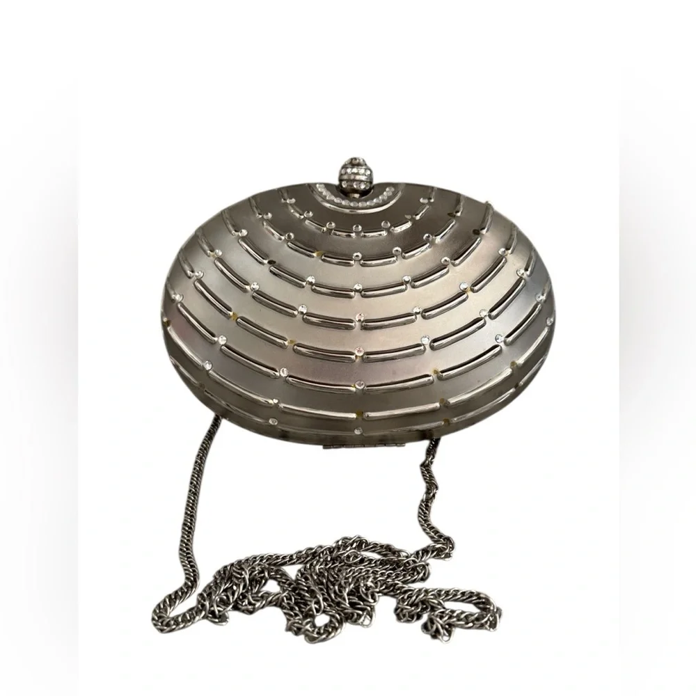 LA Regale silver clamshell evening bag